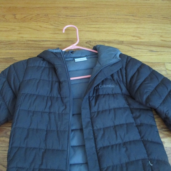 Columbia Jackets & Blazers - Rain Coat